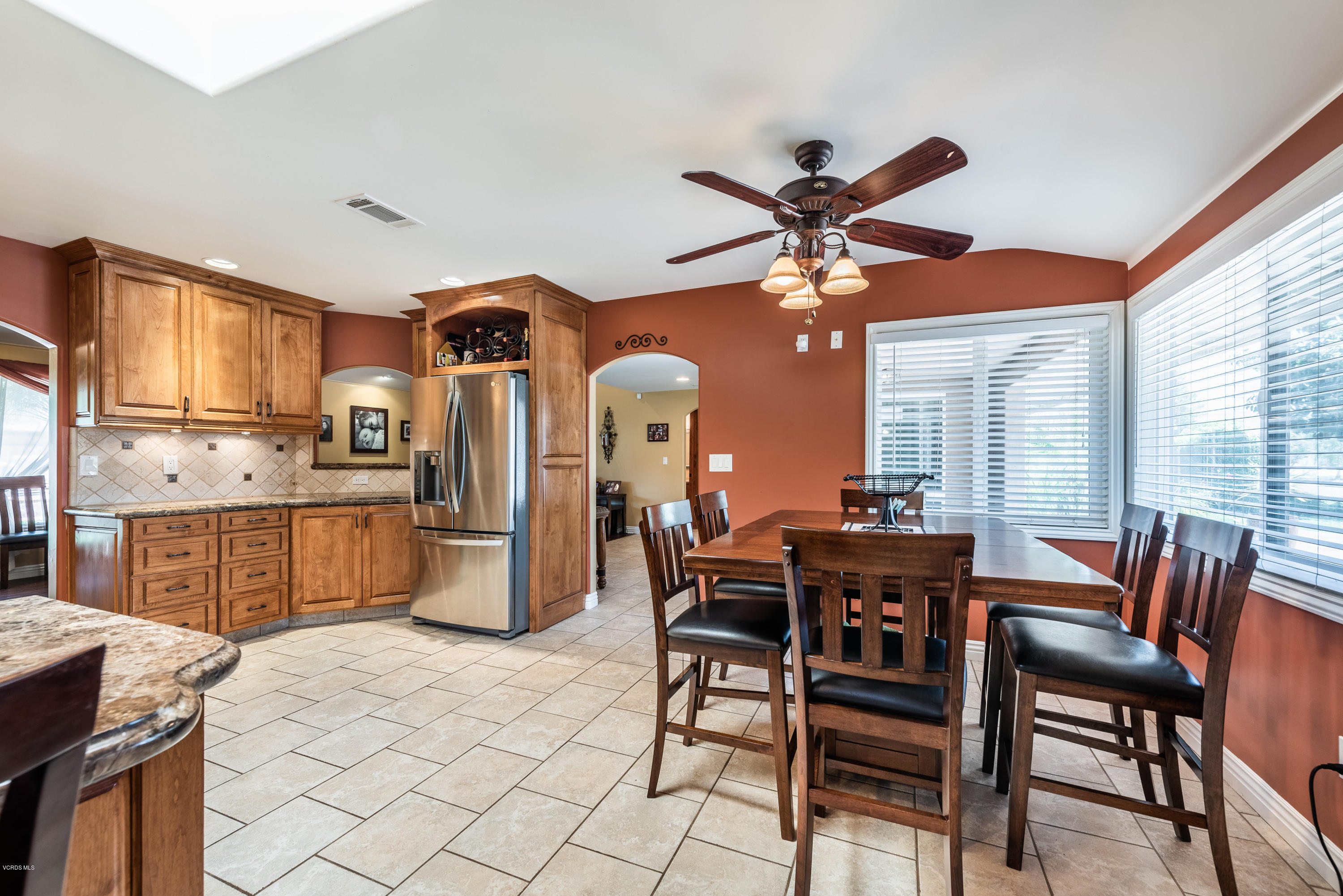 1627 Riente Street Camarillo, CA 93010 - Photo 19 of 35 1627 Riente Street-print-016-12-Kitchen-