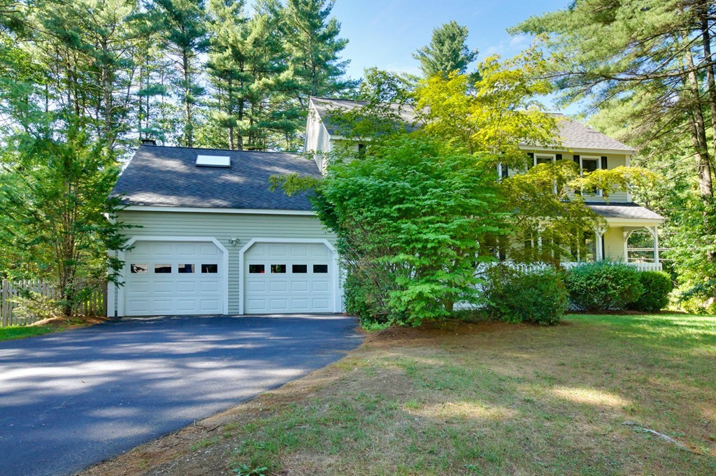 6 Carmichael Way Groton, MA 01450 - Photo 2 of 28 Gallery Image 2