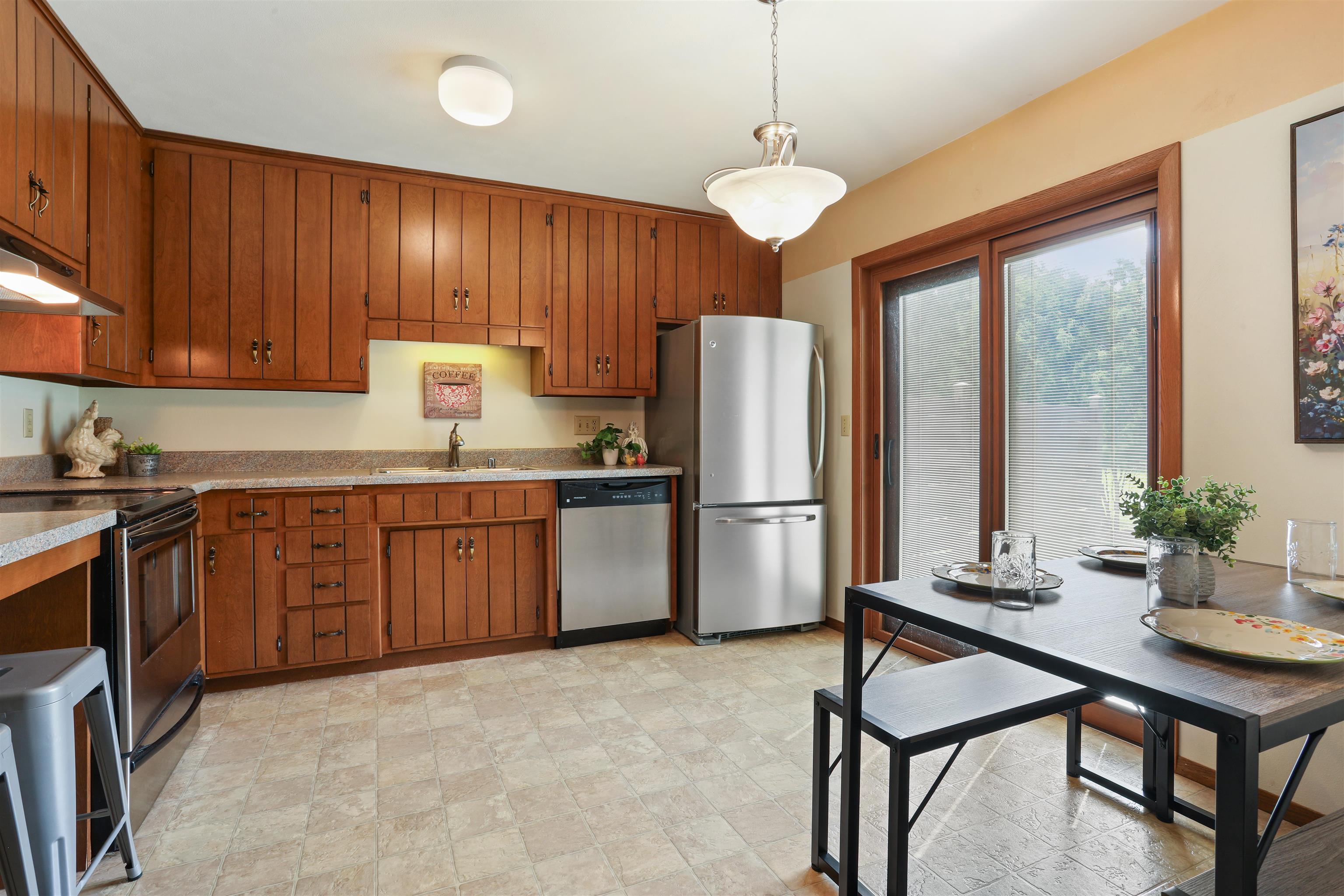 625 Olson Avenue, Unit D Appleton, WI 54914 - Photo 6 of 20