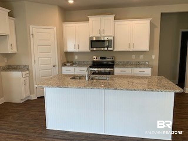 19337 Kudu Avenue, Unit 34 Foley, AL 36535 - Photo 7 of 19 Kitchen