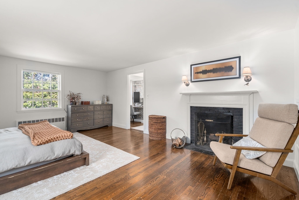 633 Boston Post Road Weston, MA 02493 - Photo 19 of 35