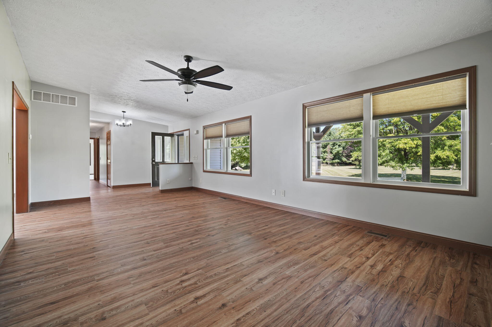 6597 North Lake Road Brooklyn, MI 49230 - Photo 7 of 58 8