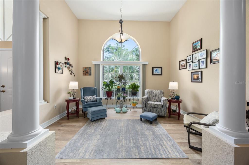 18825 Southwest 93rd Loop Dunnellon, FL 34432 - Photo 19 of 85 a living room with furniture and a window