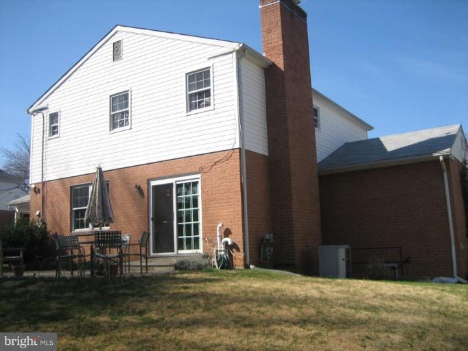 1906 Snowdrop Lane Silver Spring, MD 20906 - Photo 5 of 30 Exterior (Rear)
