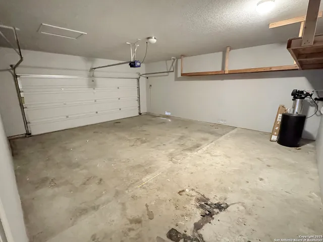 a view of a garage room