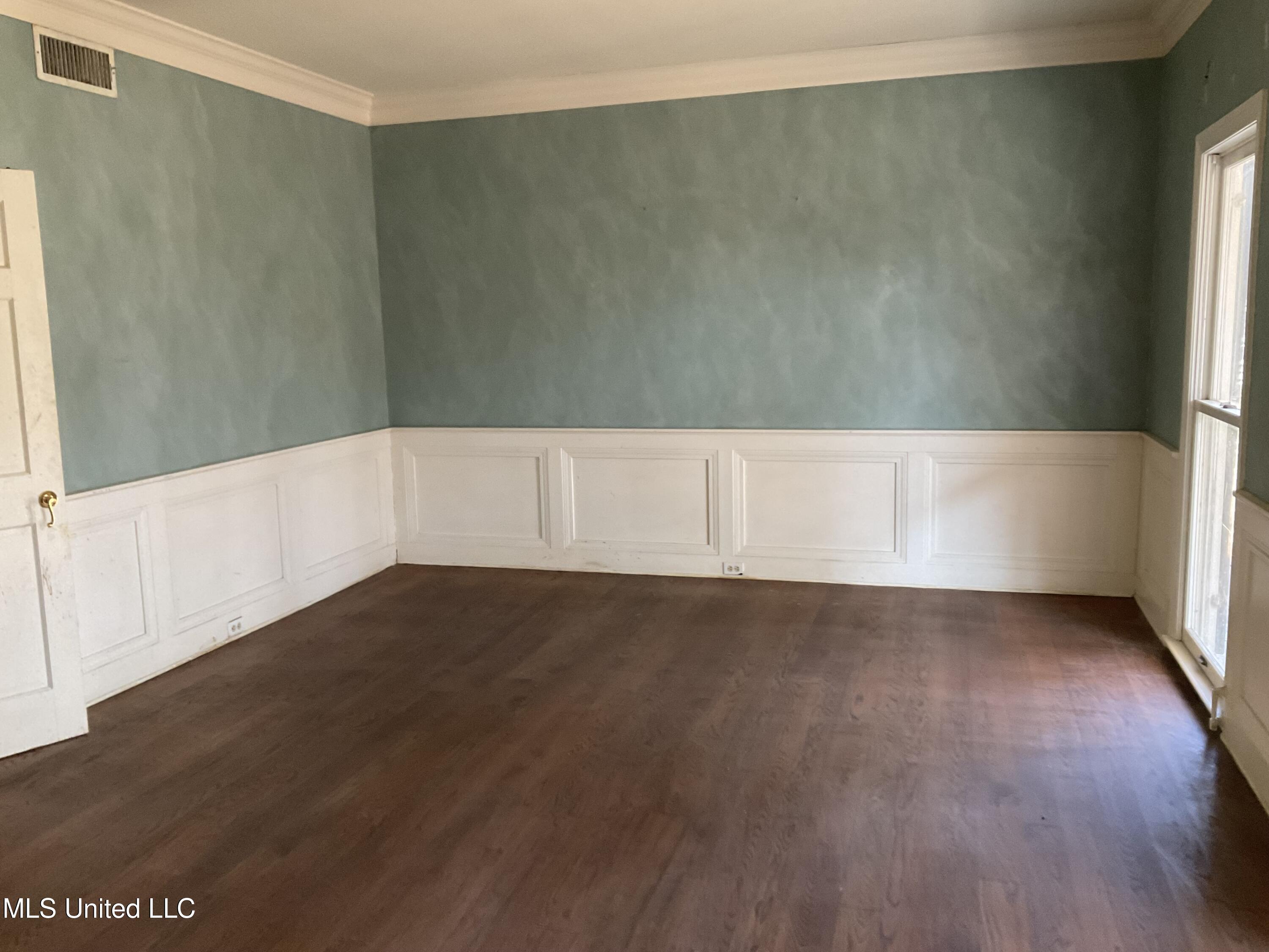 6 Moss Forest Place Jackson, MS 39211 - Photo 3 of 18 IMG_3006