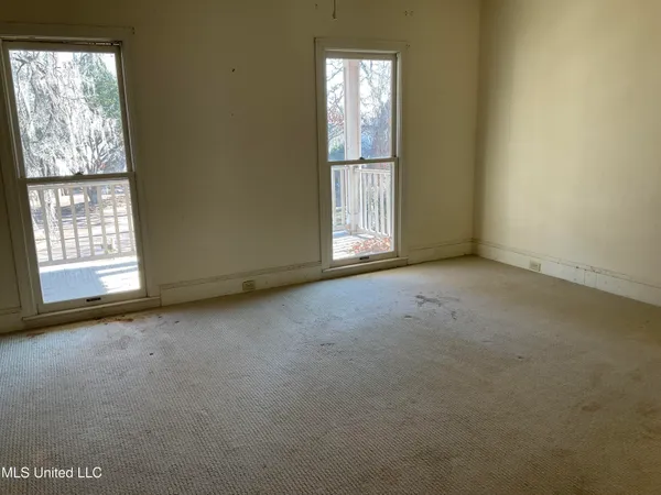 $249,900 | 6 Moss Forest Place, Jackson, MS 39211