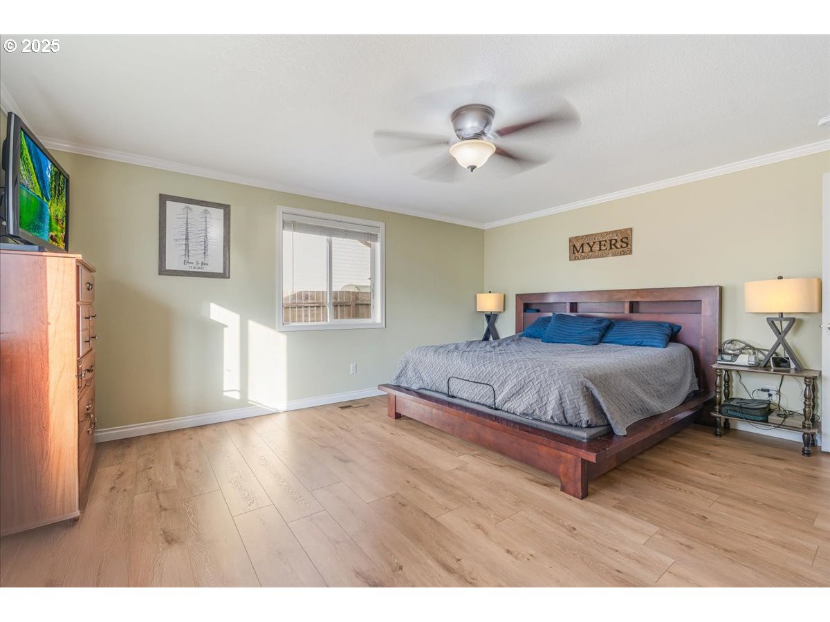 504 Southeast 11th Way Battle Ground, WA 98604 - Photo 15 of 27 Dining Room