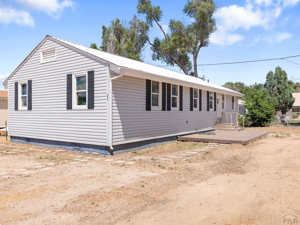 207 12th Street Fowler, CO 81039 - Photo 3 of 21