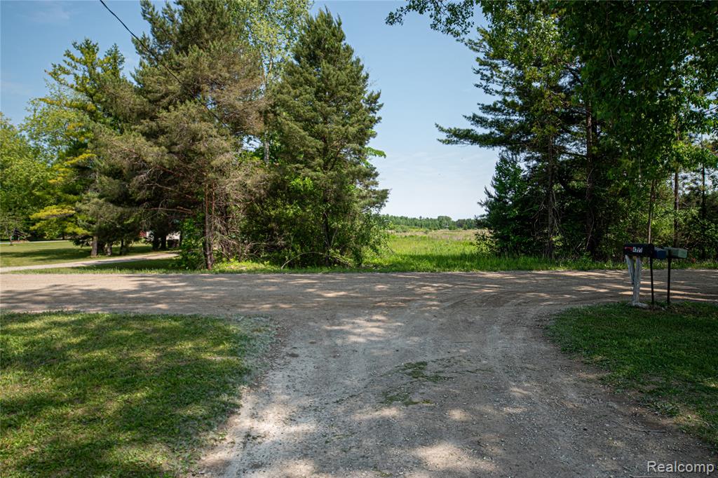4351 Wheeler Road Standish, MI 48658 - Photo 5 of 13 Gallery Image 5
