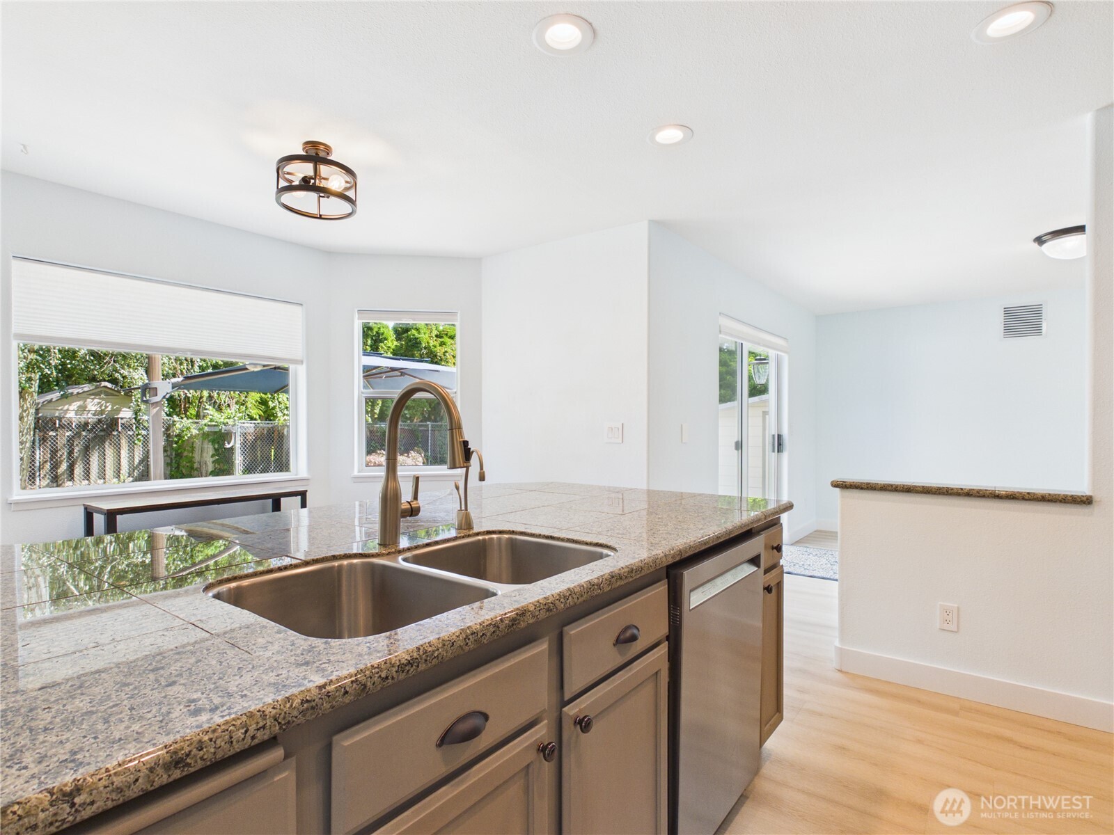 1510 Fourth Street Wenatchee, WA 98801 - Photo 16 of 27