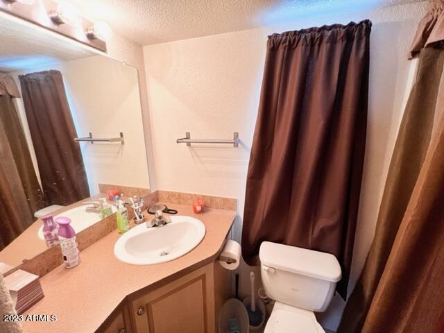 17550 South Munds Ranch Road, Unit 323 Munds Park, AZ 86017 - Photo 13 of 26 bathroom