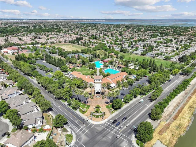 $569,900 | 341 Barnhart Circle, Sacramento, CA 95835