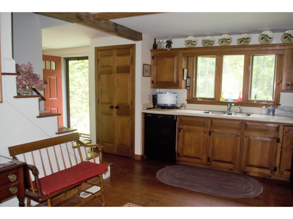 49 Jones Road Hillsborough, NH 03244 - Photo 10 of 34