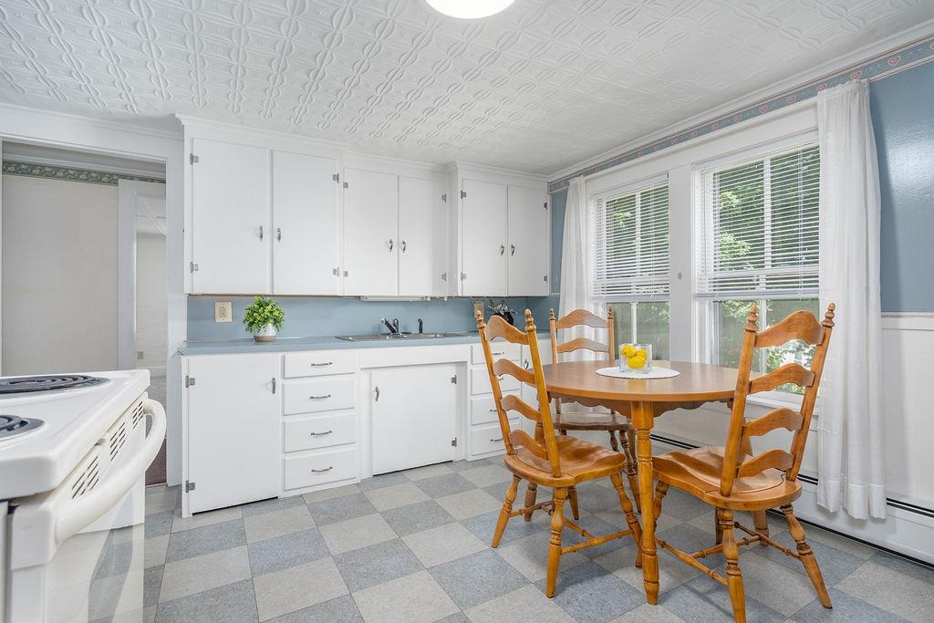 54 Maple Street Rochester, NH 03867 - Photo 22 of 43
