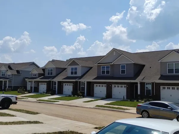 $2,000 | 689 Birdie Dr Spring Hill, Spring Hill, TN 37174