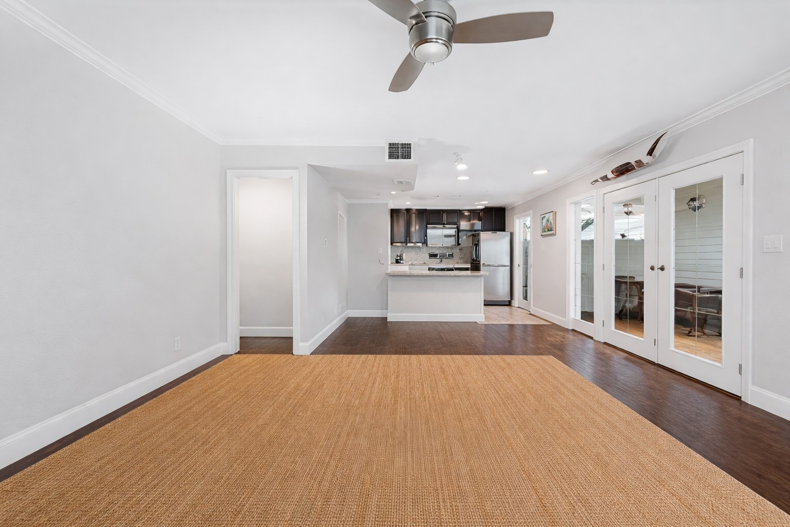 2507 Quarry Road, Unit E Austin, TX 78703 - Photo 13 of 17 unfurnished