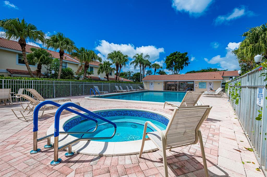 6273 Walk Circle Boca Raton, FL 33433 - Photo 24 of 25 a view of a chairs and table in the patio