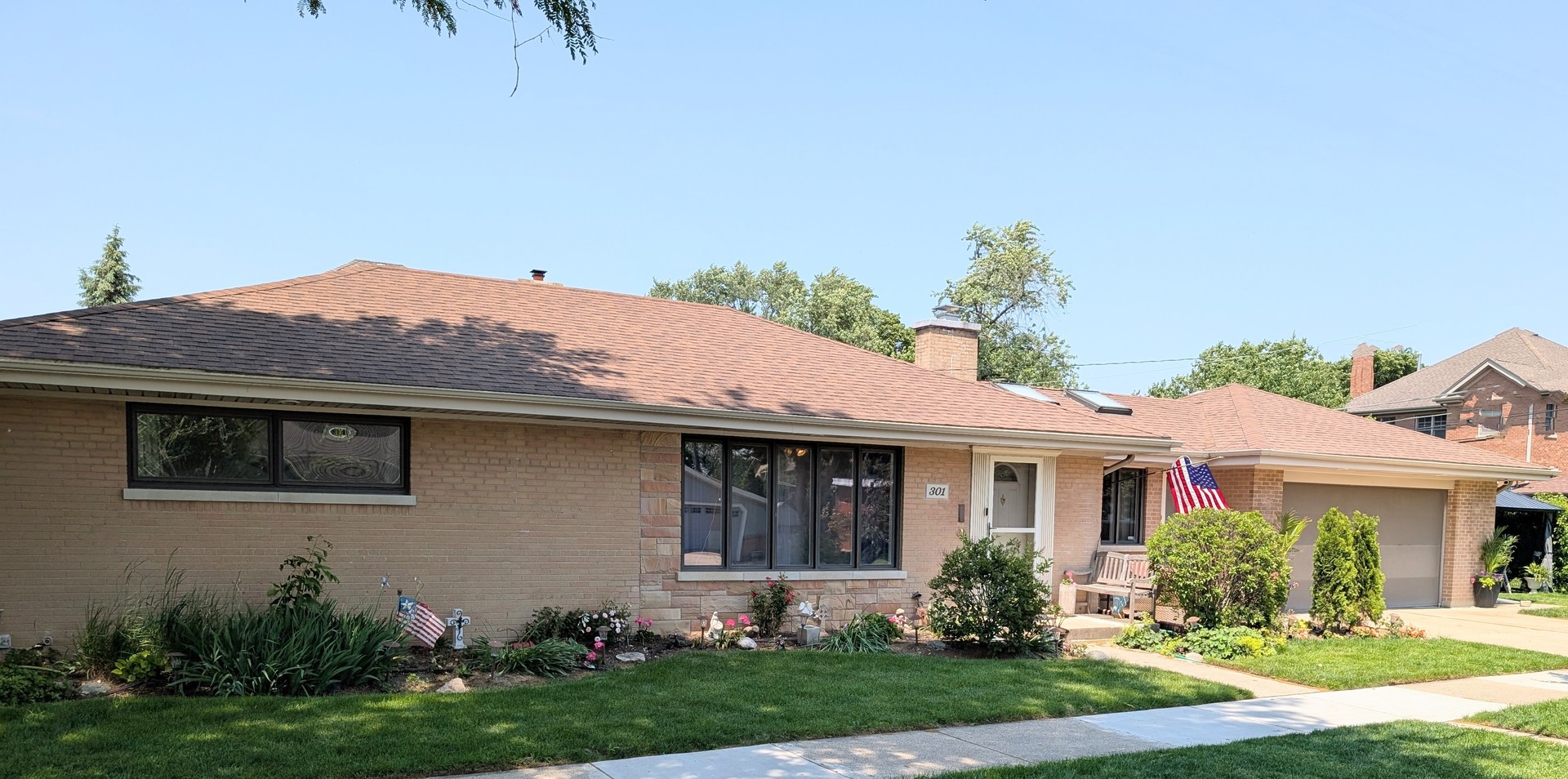 301 North Redfield Court Park Ridge, IL 60068 - Photo 3 of 18 Gallery Image 3