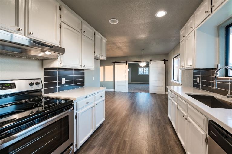 17715 La Canada Road Madera, CA 93636 - Photo 2 of 37 Gallery Image 2