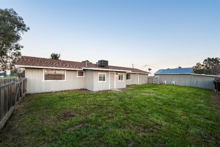 17715 La Canada Road Madera, CA 93636 - Photo 30 of 37 Gallery Image 30