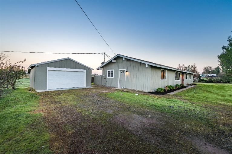 17715 La Canada Road Madera, CA 93636 - Photo 33 of 37 Gallery Image 33
