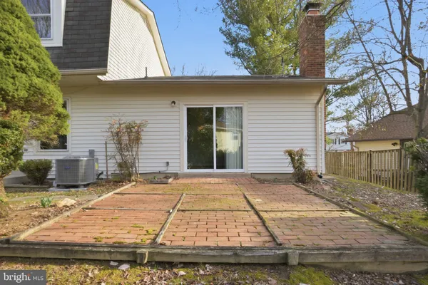 $3,800 | 9713 Waterline Drive, Burke, VA 22015