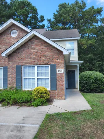 $1,800 | 4745 Skillmaster Court, North Charleston, SC 29418