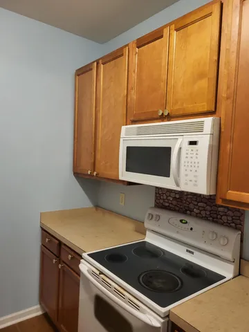 $1,800 | 4745 Skillmaster Court, North Charleston, SC 29418