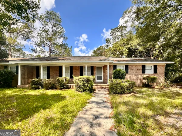 $1,700 | 1001 Darling Avenue, Waycross, GA 31501
