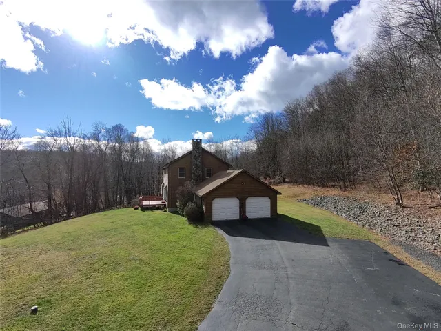 $474,500 | 39 Armstrong Drive, Neversink, NY 12765