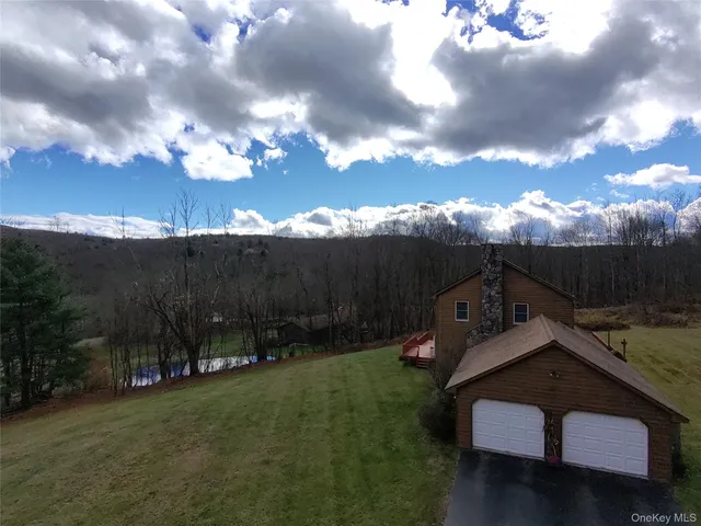 $474,500 | 39 Armstrong Drive, Neversink, NY 12765