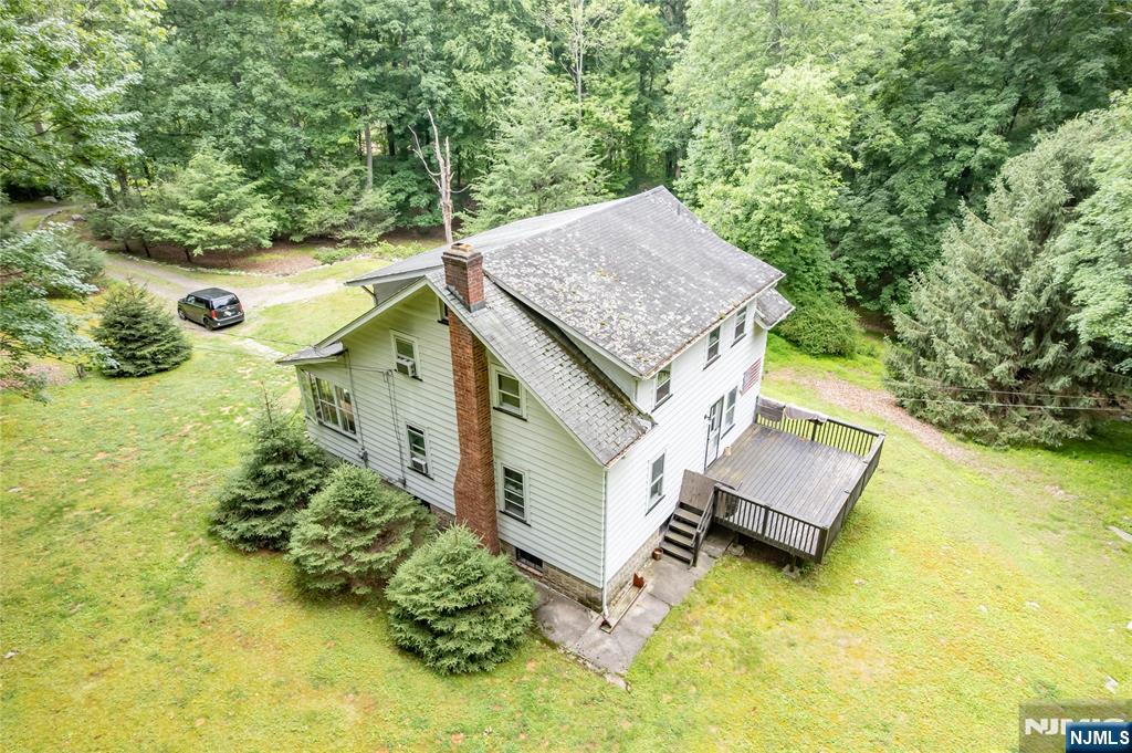 121 Townsend Road Wanaque, NJ 07465 - Photo 7 of 39
