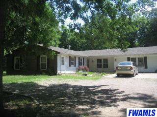 13715 McDuffee Road Churubusco, IN 46723 - Photo 1 of 1