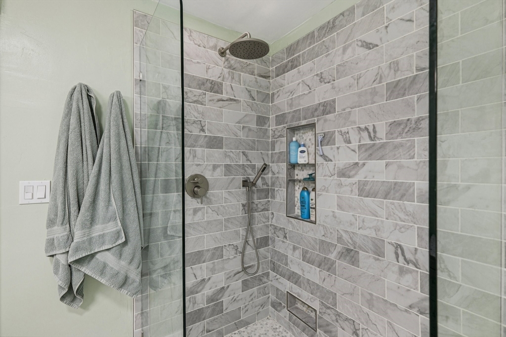 164 Ruthven Street, Unit 1 Boston, MA 02121 - Photo 20 of 35 Gallery Image 20