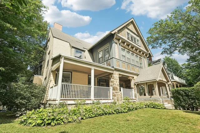 $579,000 | 164 Ruthven Street, Unit 1, Boston, MA 02121