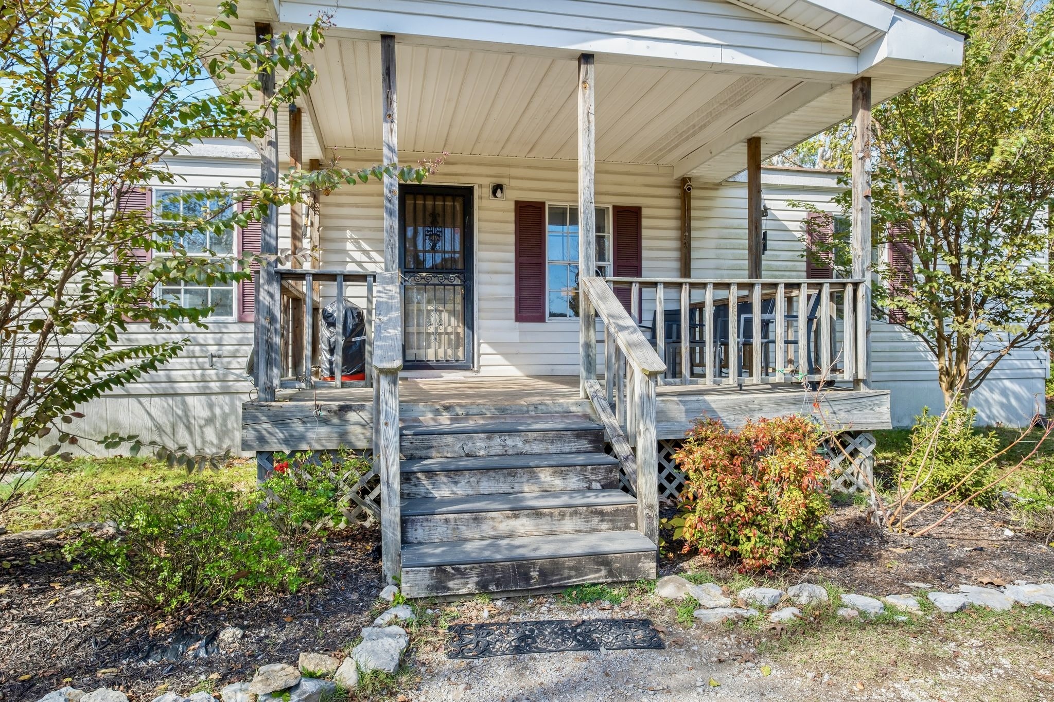 1210 Quarry Road Mount Juliet, TN 37122 - Photo 8 of 40 a front view of a house with a garden