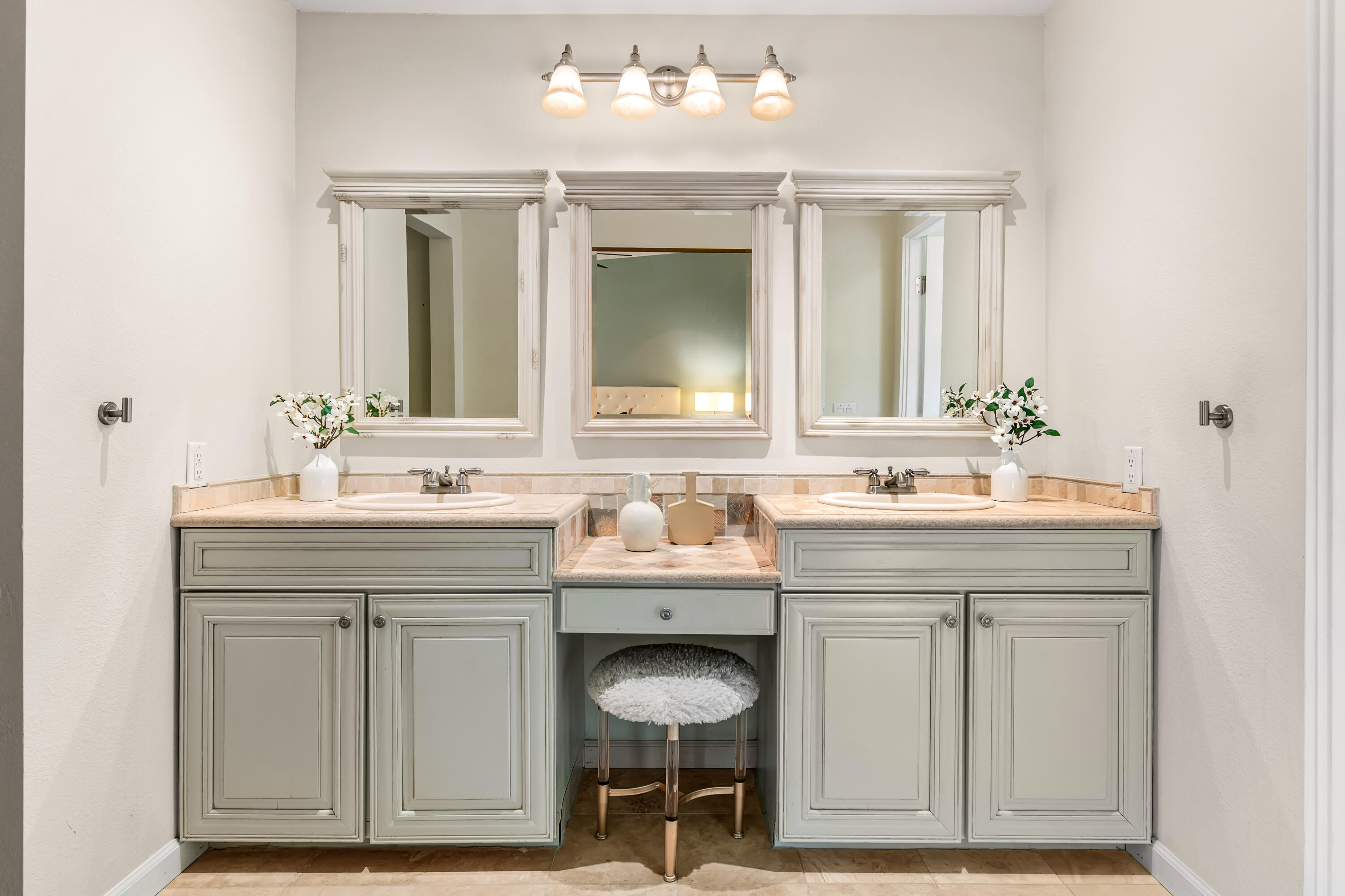 307 West Arenas Road Palm Springs, CA 92262 - Photo 32 of 49 32-IMG-32