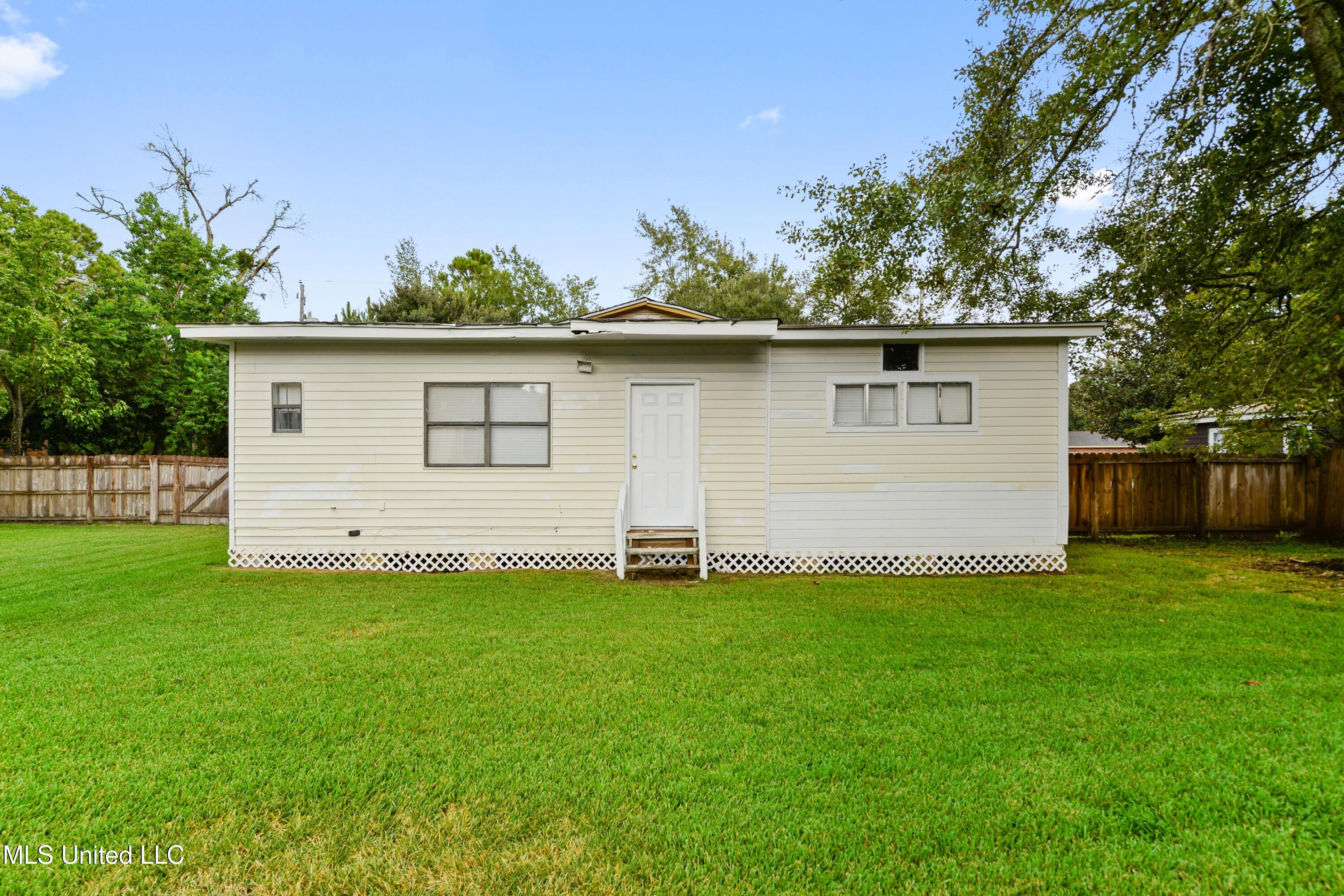 207 McCaughan Avenue Long Beach, MS 39560 - Photo 21 of 21 021