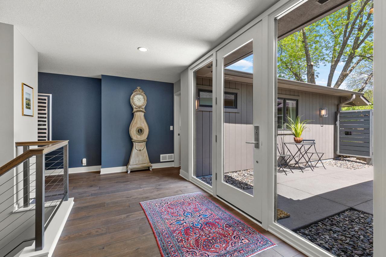 4874 Regents Walk Excelsior, MN 55331 - Photo 7 of 48