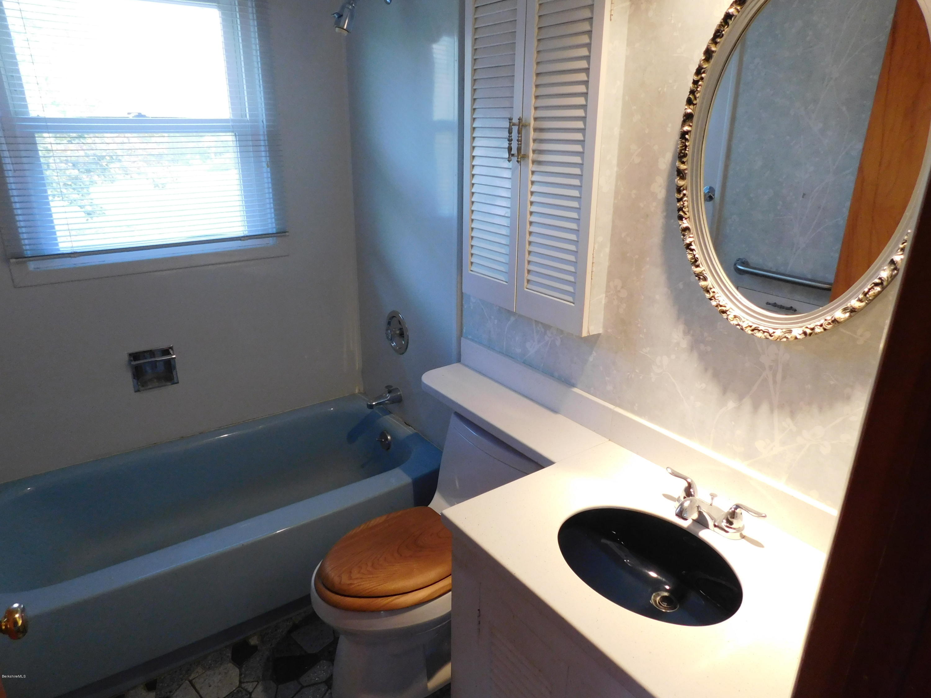 264 Luce Road Williamstown, MA 01267 - Photo 15 of 26 Full Bathroom