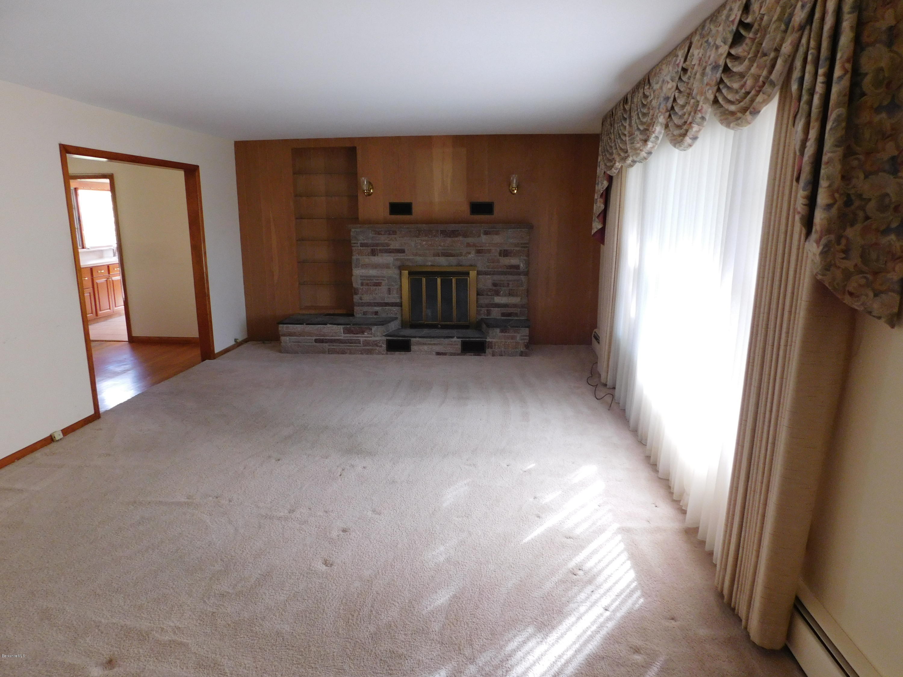 264 Luce Road Williamstown, MA 01267 - Photo 9 of 26 Living Room