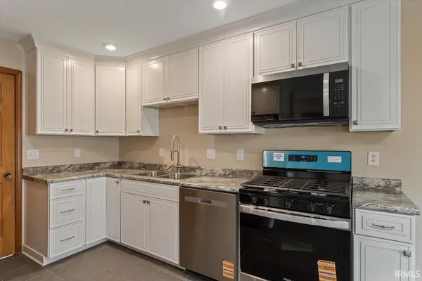 $344,500 | 50944 Pine Meadows Drive, Granger, IN 46530