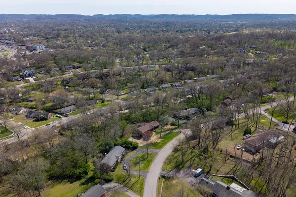 $999,999 | 176 Lelawood Circle, Nashville, TN 37209