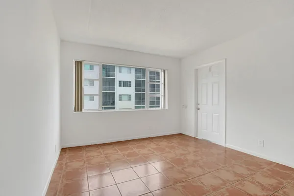 $1,600 | 4500 North Flagler Drive, Unit C8, West Palm Beach, FL 33407