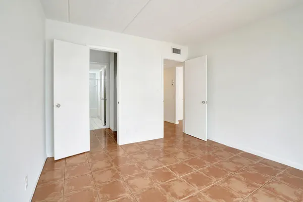 $1,600 | 4500 North Flagler Drive, Unit C8, West Palm Beach, FL 33407