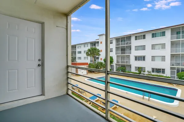 $1,600 | 4500 North Flagler Drive, Unit C8, West Palm Beach, FL 33407
