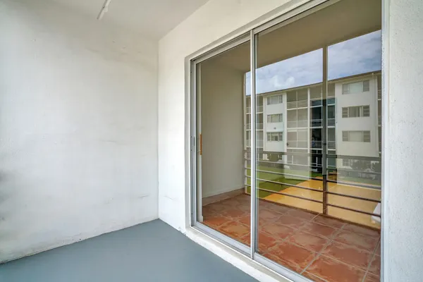 $1,600 | 4500 North Flagler Drive, Unit C8, West Palm Beach, FL 33407