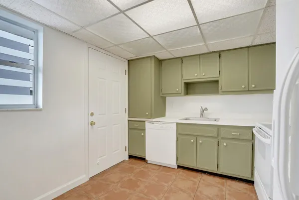 $1,600 | 4500 North Flagler Drive, Unit C8, West Palm Beach, FL 33407