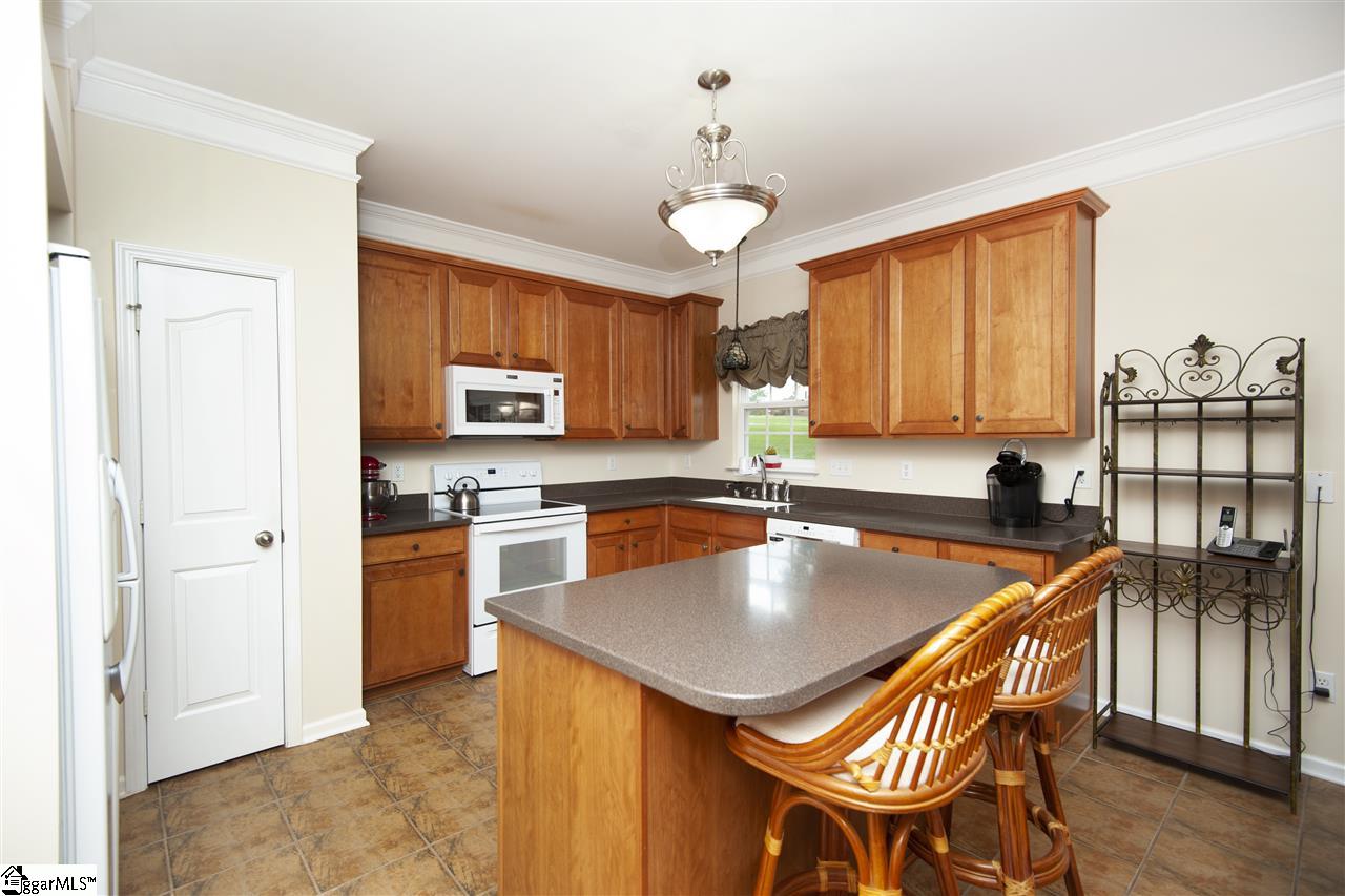 7 Knoll Ridge Drive Greer, SC 29650 - Photo 12 of 31 Gallery Image 12